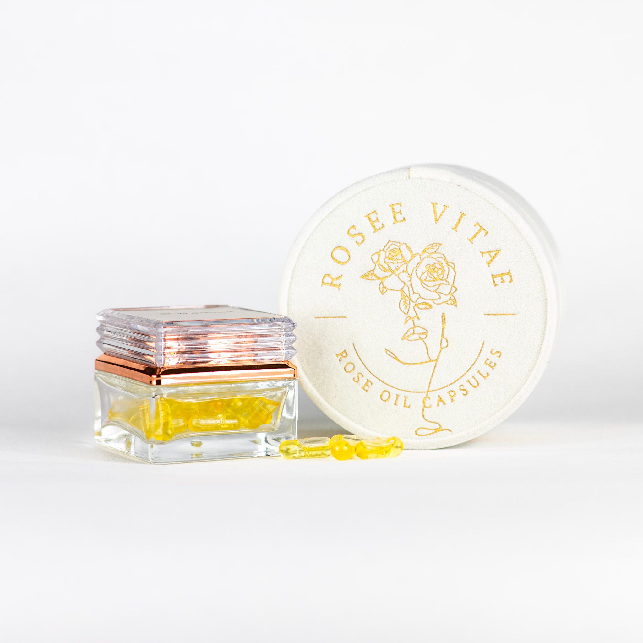 Roosiõli toode, millel on „Rosee Vitae“ bränding valgel taustal.